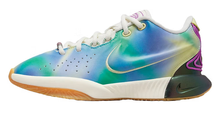 Nike LeBron 21